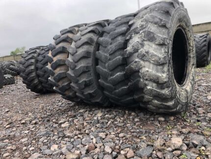 Opony do koparek 12.5-18 12.5/80-18 MITAS , BKT MPT-04 / 40% BIEŻNIKA