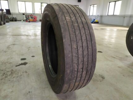 Opony do ciężarówek 315/60R22.5 DUNLOP SP346 / 4-5mm
