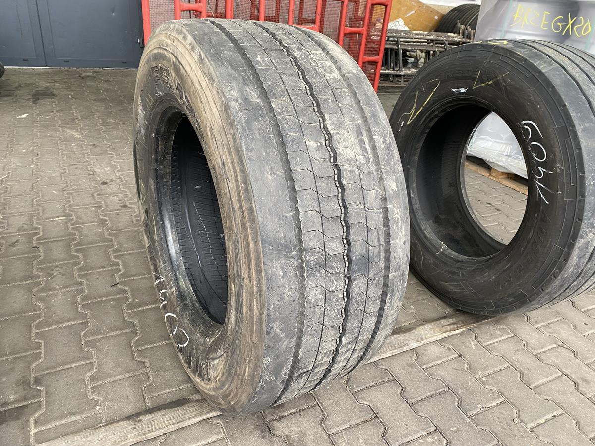 Opony ciężarowe 385/55R22.5 FIRESTONE FS 422 PLUS / 9-10mm Opony ciężarowe 385/55R22.5 FIRESTONE FS 422 PLUS / 9-10mm