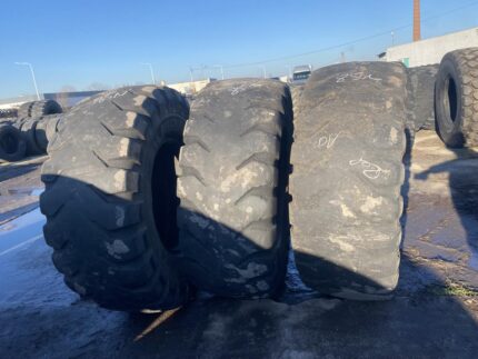  Opony przemysłowe  17.5R25 MICHELIN XKA RADIAL / 30% bieżnika