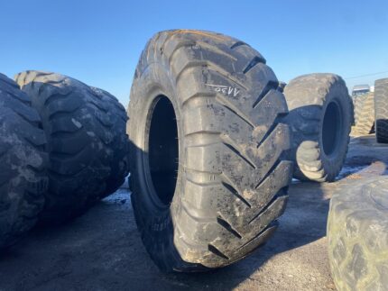  Opony przemysłowe  17.5R25 MICHELIN XKA RADIAL / 90% bieżnika
