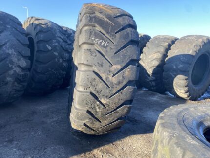 Opony przemysłowe  17.5R25 MICHELIN XKA RADIAL / 90% bieżnika