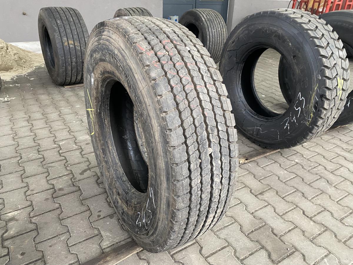 Opony ciężarowe 315/80R22.5 MICHELIN X ENERGY SAVERGREEN XDA / 14-15mm Opony ciężarowe 315/80R22.5 MICHELIN X ENERGY SAVERGREEN XDA / 14-15mm