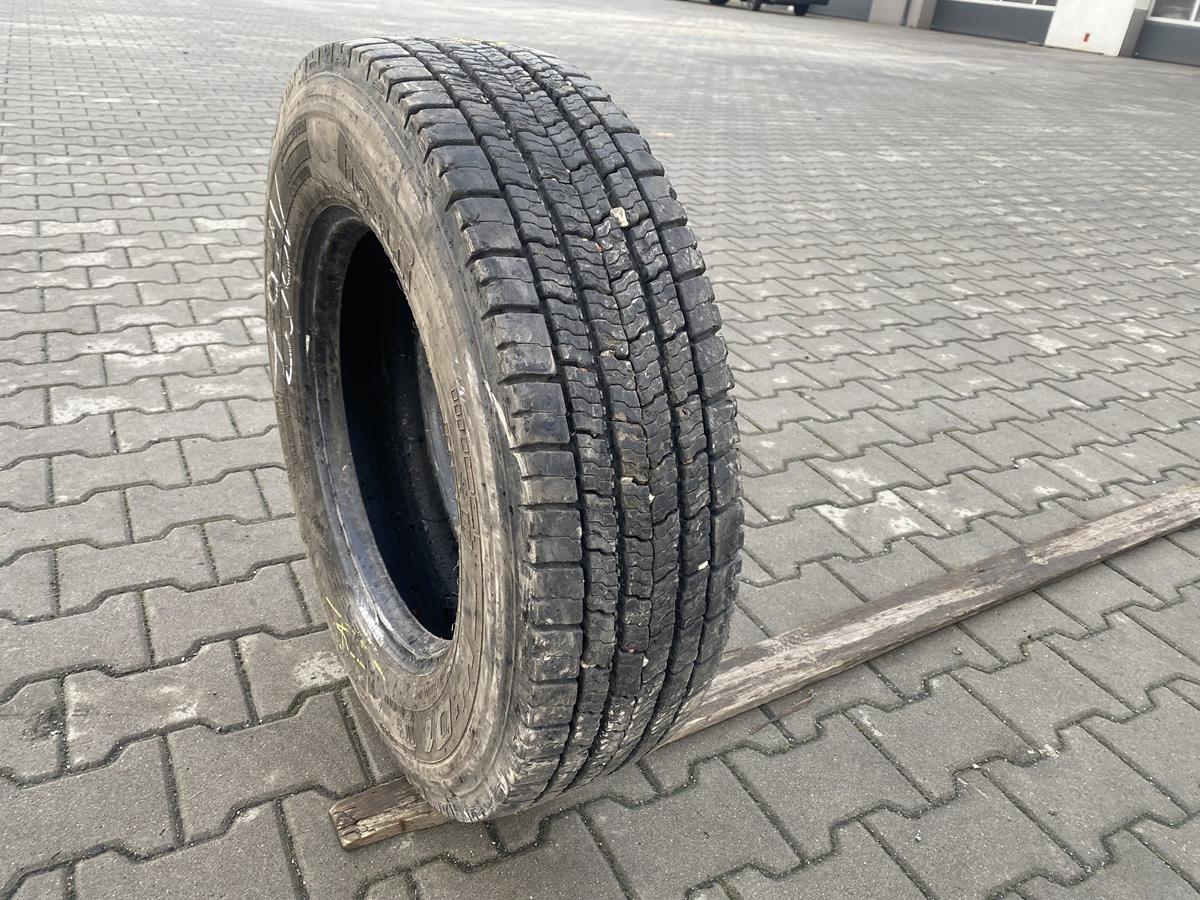 Opony ciężarowe 215/75R17.5 PIRELLI TW:01 / 10-11mm Opony ciężarowe 215/75R17.5 PIRELLI TW:01 / 10-11mm