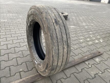  Opony ciężarowe  215/75R17.5 BARUM BT 200 ROAD / 8mm