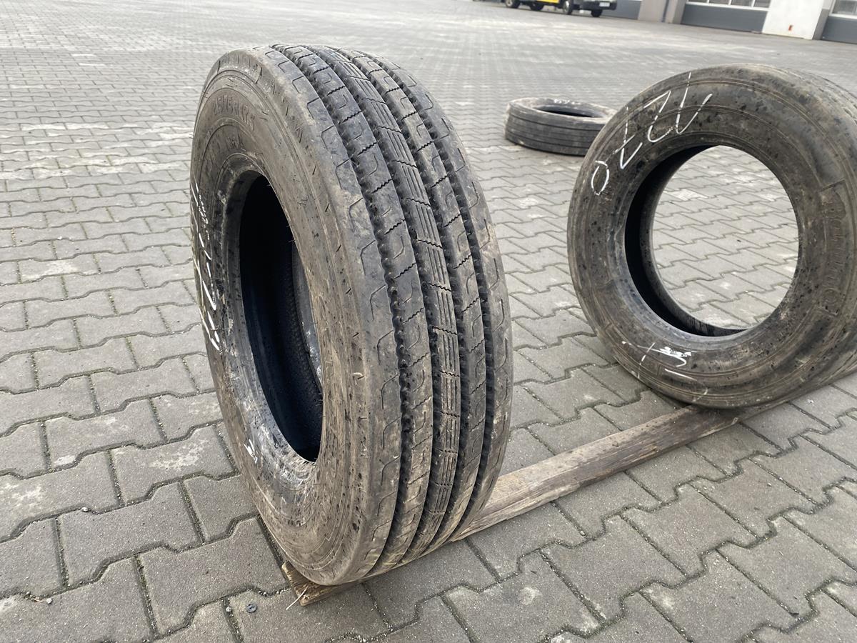 Opony ciężarowe 215/75R17.5 SEMPERIT RUNNER F2 / 10-11mm Opony ciężarowe 215/75R17.5 SEMPERIT RUNNER F2 / 10-11mm