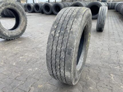  Opony ciężarowe  265/70R19.5 MICHELIN XTE2 / 10-11mm