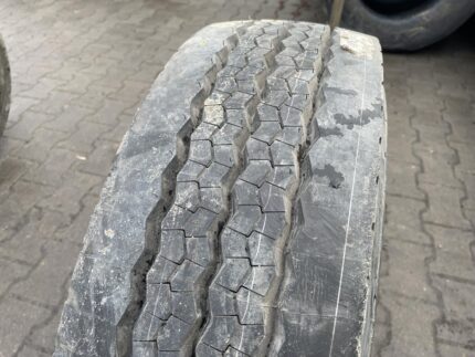 Opony ciężarowe  215/75R17.5 MICHELIN XTE2 / 11mm