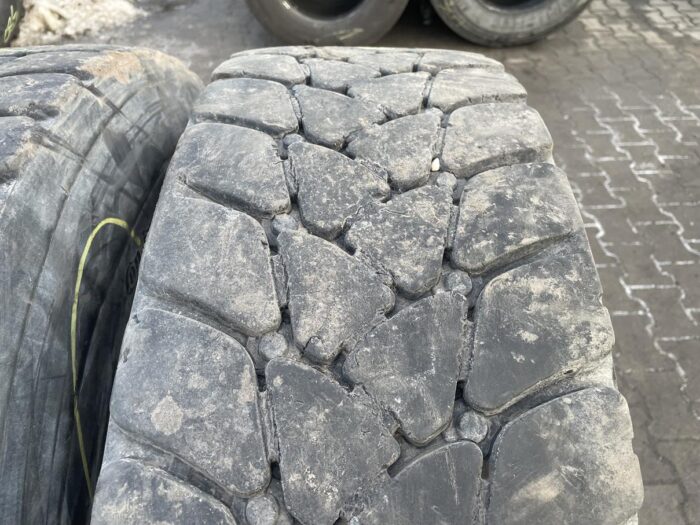 Opony ciężarowe  315/80R22.5 BIEŻNIKOWANA TYP MICHELIN XDY3 / 8-11mm