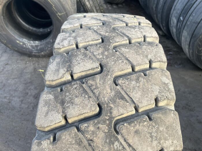 Opony ciężarowe  315/80R22.5 BIEŻNIKOWANA TYP CONTINENTAL HDC1 / 12-15mm