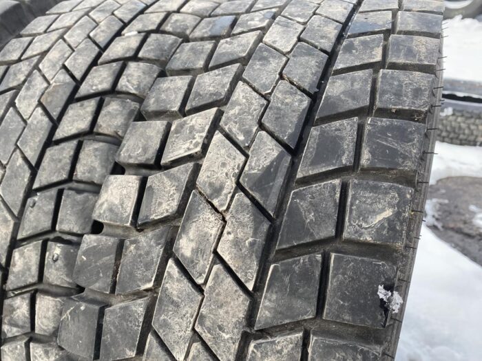 Opony ciężarowe  215/75R17.5 FIRESTONE FD600 / 8-10mm