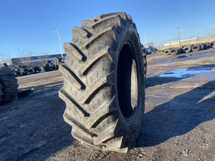 Opony rolnicze  420/70R30 BKT AGRIMAX / 80% bieżnika