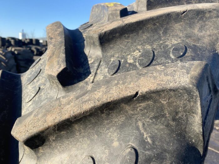 Opony rolnicze  420/70R30 BKT AGRIMAX / 80% bieżnika
