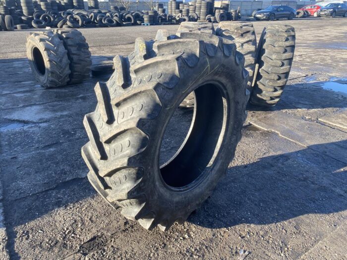 Opony rolnicze  420/70R30 BKT AGRIMAX / 80% bieżnika