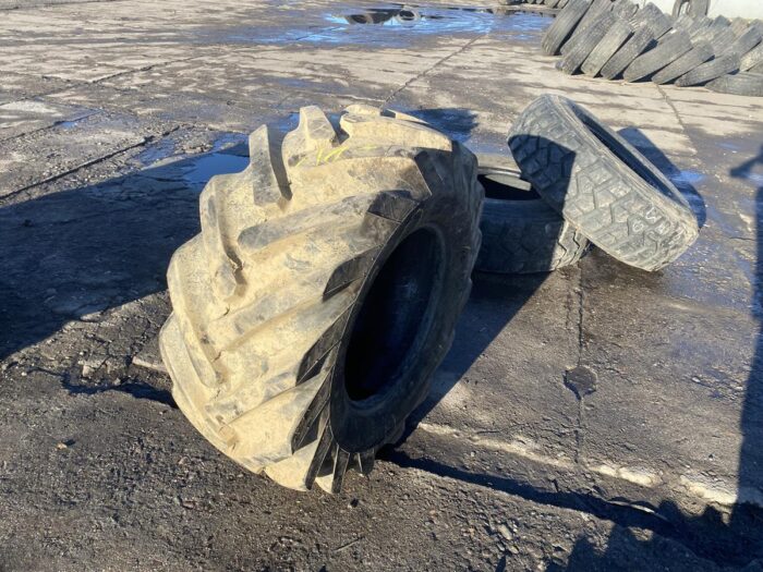 Opony przemysłowe  405/70R20 16/70-20 STARCO AS DUMPER / 90% bieżnika