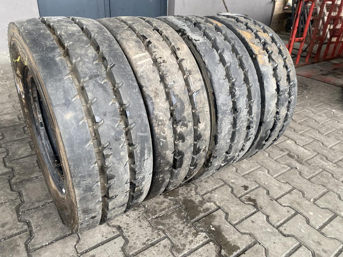 Opony przemysłowe 250/70R15, 250R15 CONTINENTAL CONTIVT20 INDUSTRIAL / 95% Bieżnika Opony przemysłowe 250/70R15, 250R15 CONTINENTAL CONTIVT20 INDUSTRIAL / 95% Bieżnika