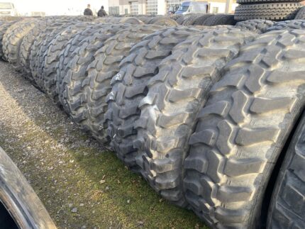 Opony przemysłowe  335/80R20, 12.5R20 DUNLOP SP T9 / 70-90% Bieżnika