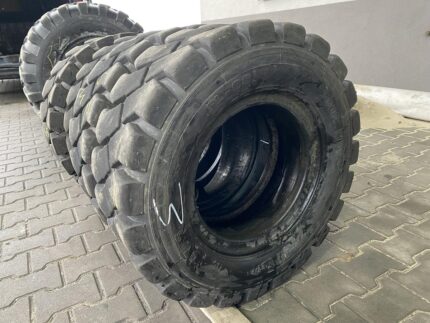 Opony przemysłowe  300-15, 315/70-15 MITAS FL-08 FORK LIFT / 80% Bieżnika