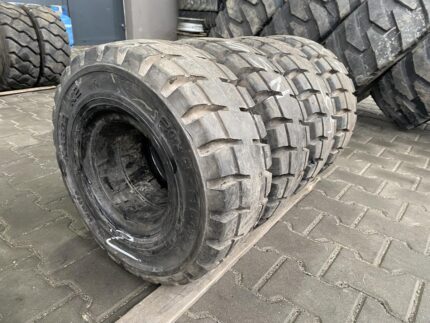 Opony przemysłowe  21x8-9 (6.0) KARGO K2 WATTS / 100% bieżnika