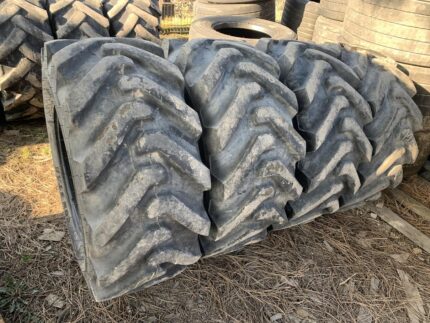 Opony przemysłowe, Opony rolnicze  400/70-20 16/70-20 BKT CONSTAR