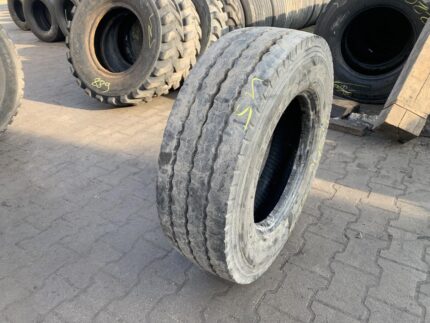  Opona używana ciężarowa naczepowa 235/75R17.5 BRIDGESTONE R168 / 10-11mm