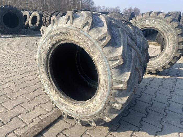 Opony przemysłowe, Opony rolnicze  15.0/55-17 BKT IMPLEMENT-AS504/ 80 bieżnika
