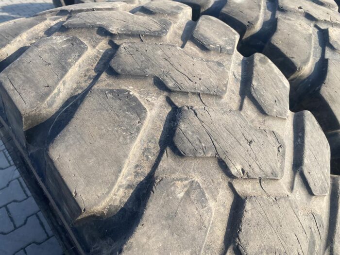 Opony przemysłowe  400/70R20 BKT MULTI MAX MP527 / 60% Bieżnika