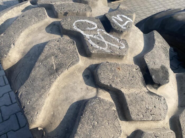 Opony przemysłowe  405/70R18 LINGLONG STRONG MAX LR400 / 95% Bieżnika