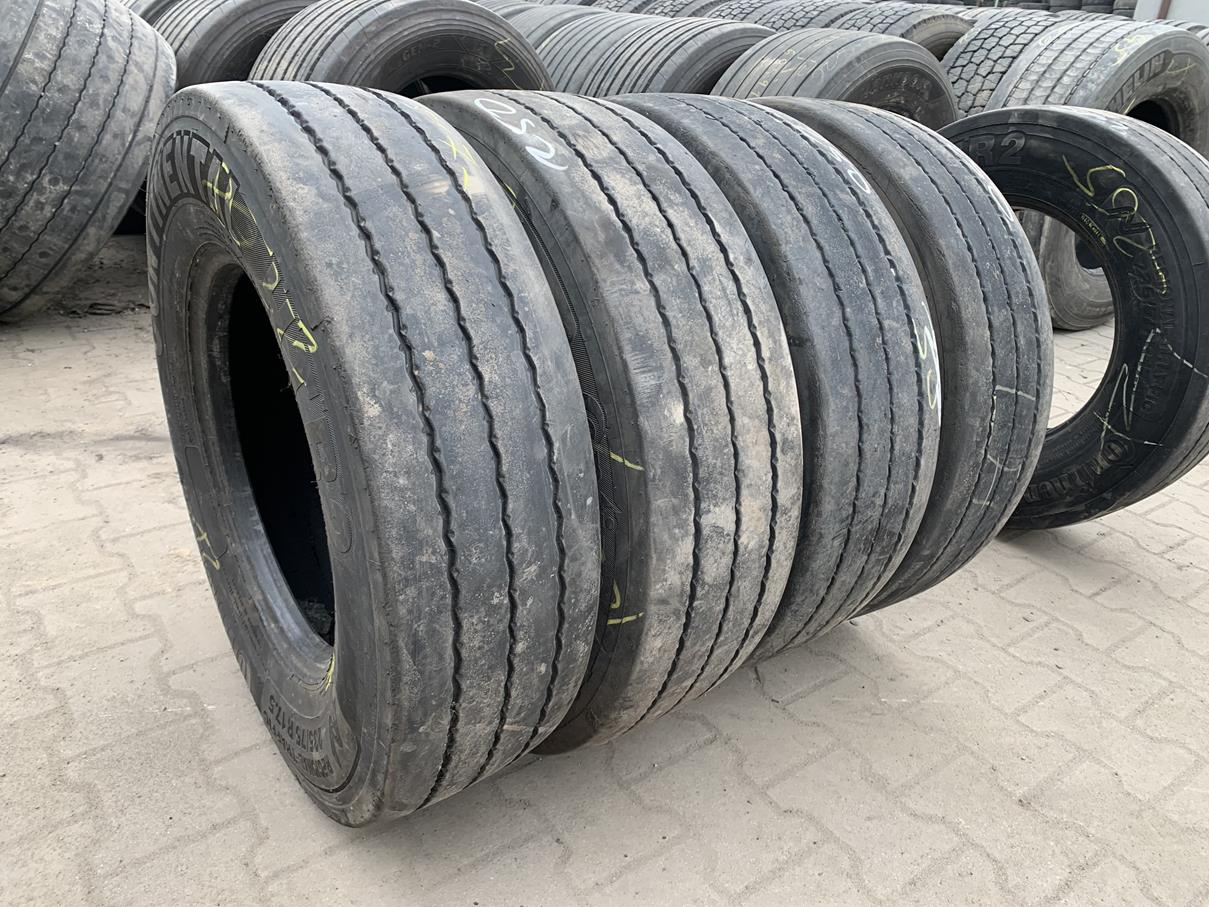 Opona ciężarowa 445/45R19.5 GOODYEAR KMAX T GEN-2 / 12mm Opony ciężarowe 235/75R17.5 CONTINENTAL HTR2 / 5-7mm