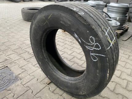 Opony ciężarowe  265/70R19.5 MICHELIN XTE2 / 8mm