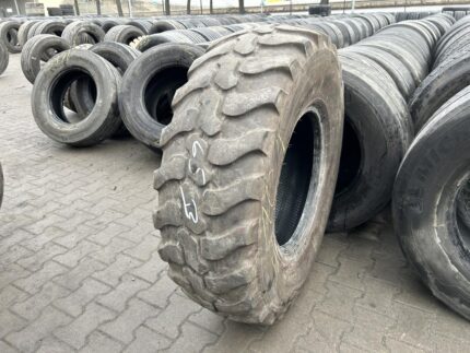  Używane opony rolnicze 365/80R20 14.5R20 DUNLOP SPT9