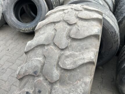 Używane opony rolnicze 365/80R20 14.5R20 DUNLOP SPT9