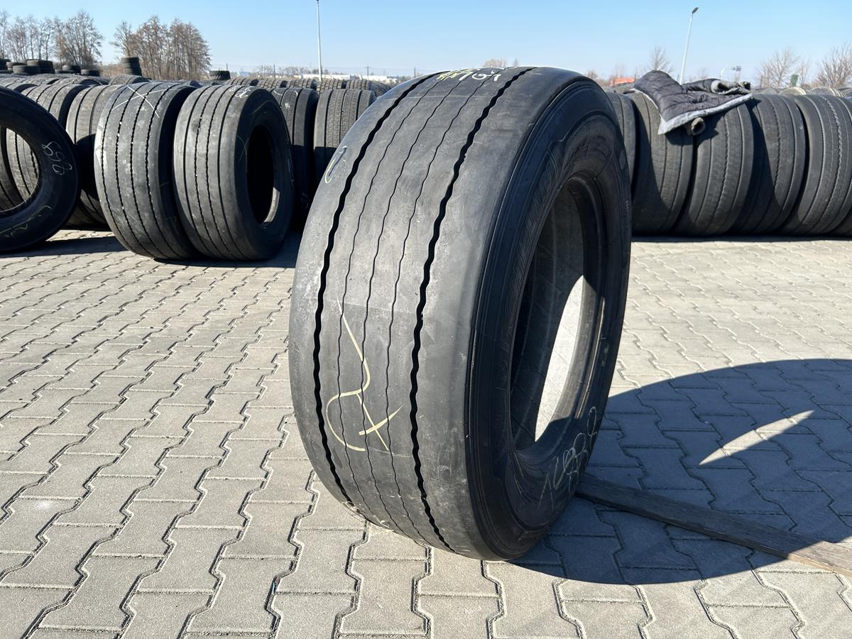 Opona ciężarowa 315/70R22.5 BRIDGESTONE M729 / 18-19mm Używane opony zimowe ciężarowe