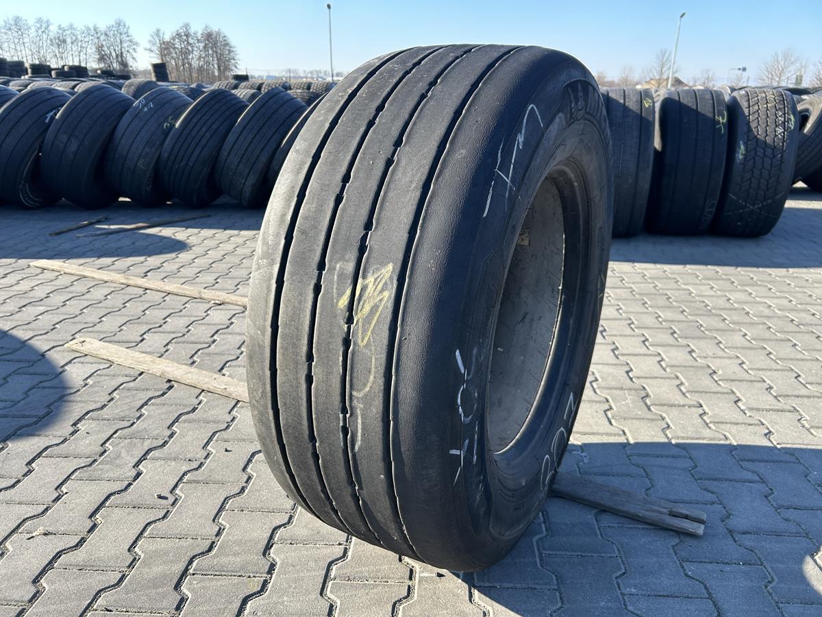 Opony ciężarowe 445/45R19.5 CONTINENTAL CONTI HYBRID HT3 / 7-9mm Używane opony do ciągników siodłowych
