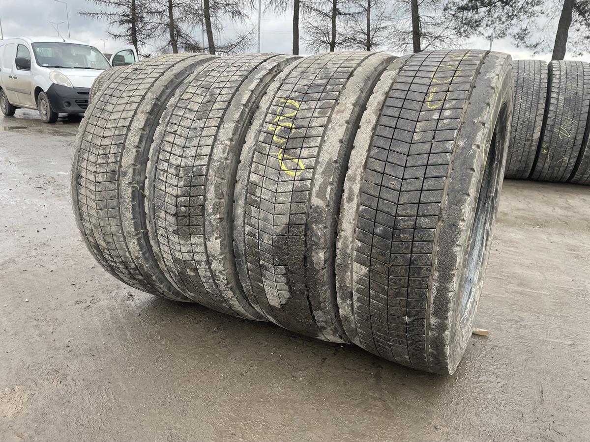 Opony do ciężarówek 295/55R22.5 CONTINENTAL CONTI ECOPLUS HD3+ / 8-9mm Opony do ciężarówek 295/55R22.5 CONTINENTAL CONTI ECOPLUS HD3+ / 8-9mm