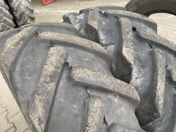 Używane opony rolnicze 10.5/80-18 BKT IMPLEMENT- AS504 / 16mm