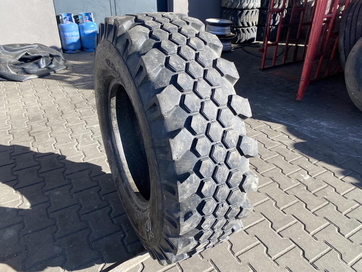 Opony przemysłowe 335/80-20, 12.5-20 MITAS MPT-05 / 8mm Opony przemysłowe 335/80-20, 12.5-20 MITAS MPT-05 / 8mm