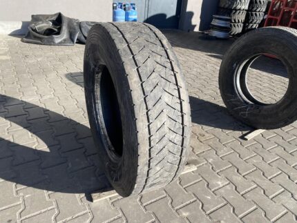 Opony do ciężarówek 285/70R19.5 GOODYEAR KMAX D / 6-9mm