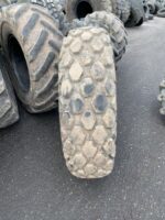 Opony do maszyn budowlanych