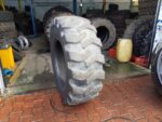 Opony do maszyn budowlanych