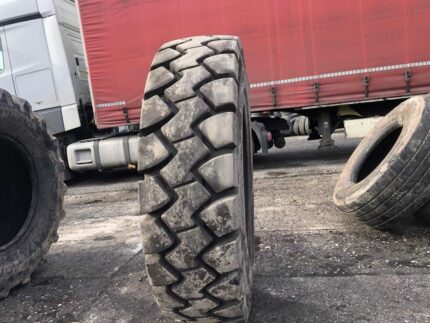 Opony do maszyn budowlanych