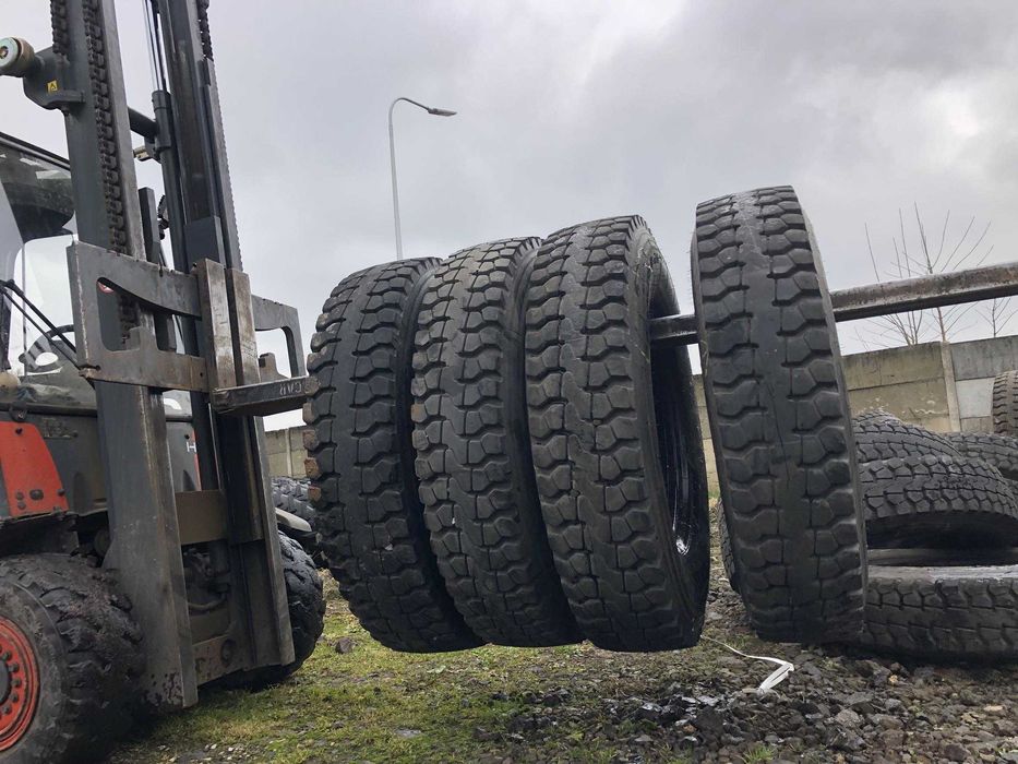 Opona ciężarowa używana 385/65R22.5 CONTINENTAL CONTI CROSSTRAC HT3 / 11-12mm Opony do maszyn budowlanych