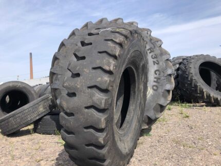 Opony do maszyn budowlanych