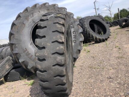 Opony do maszyn budowlanych