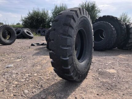 Opony do maszyn budowlanych