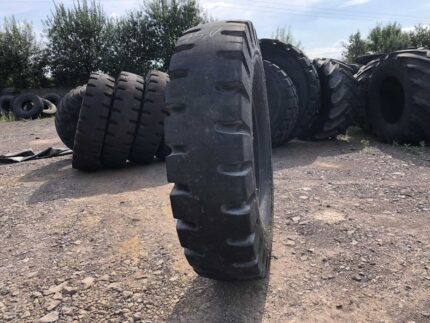 Opony do maszyn budowlanych