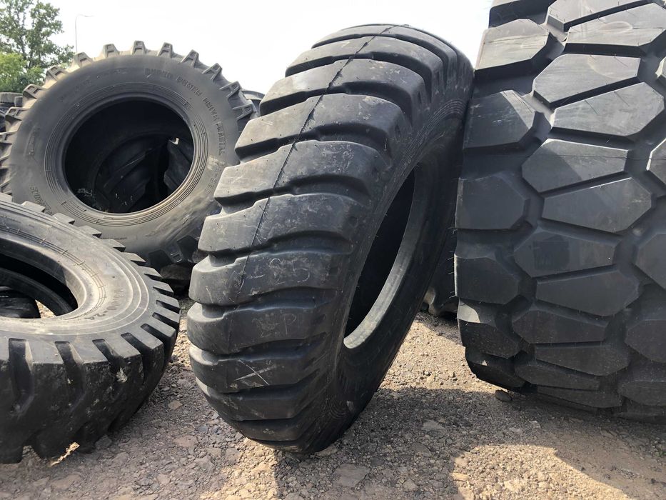 Opony ciężarowe używana 285/70R19.5 MICHELIN XTE2 / 7-10mm Opony do maszyn budowlanych