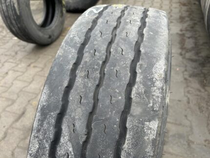 Opona używana ciężarowa naczepowa  235/75R17.5 GOODYEAR REGIONAL RHT II / 5mm