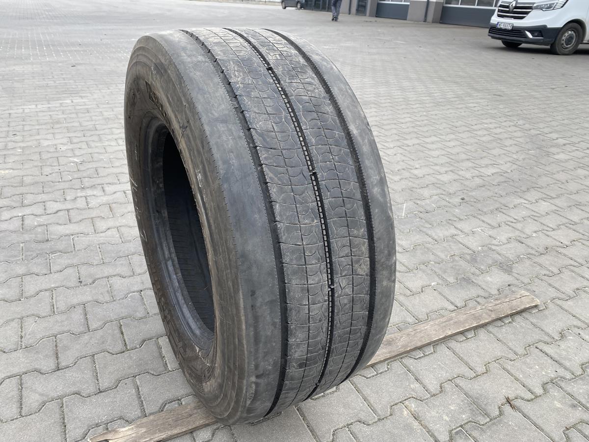 Opona ciężarowa 13R22.5 DAYTON D800D / 15mm BRIDGESTONE ECOPIA HSTEE