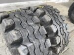 Opona do wózków widłowych X  UNIROYAL INDUSTRIE MAX   BIEŻNIKA